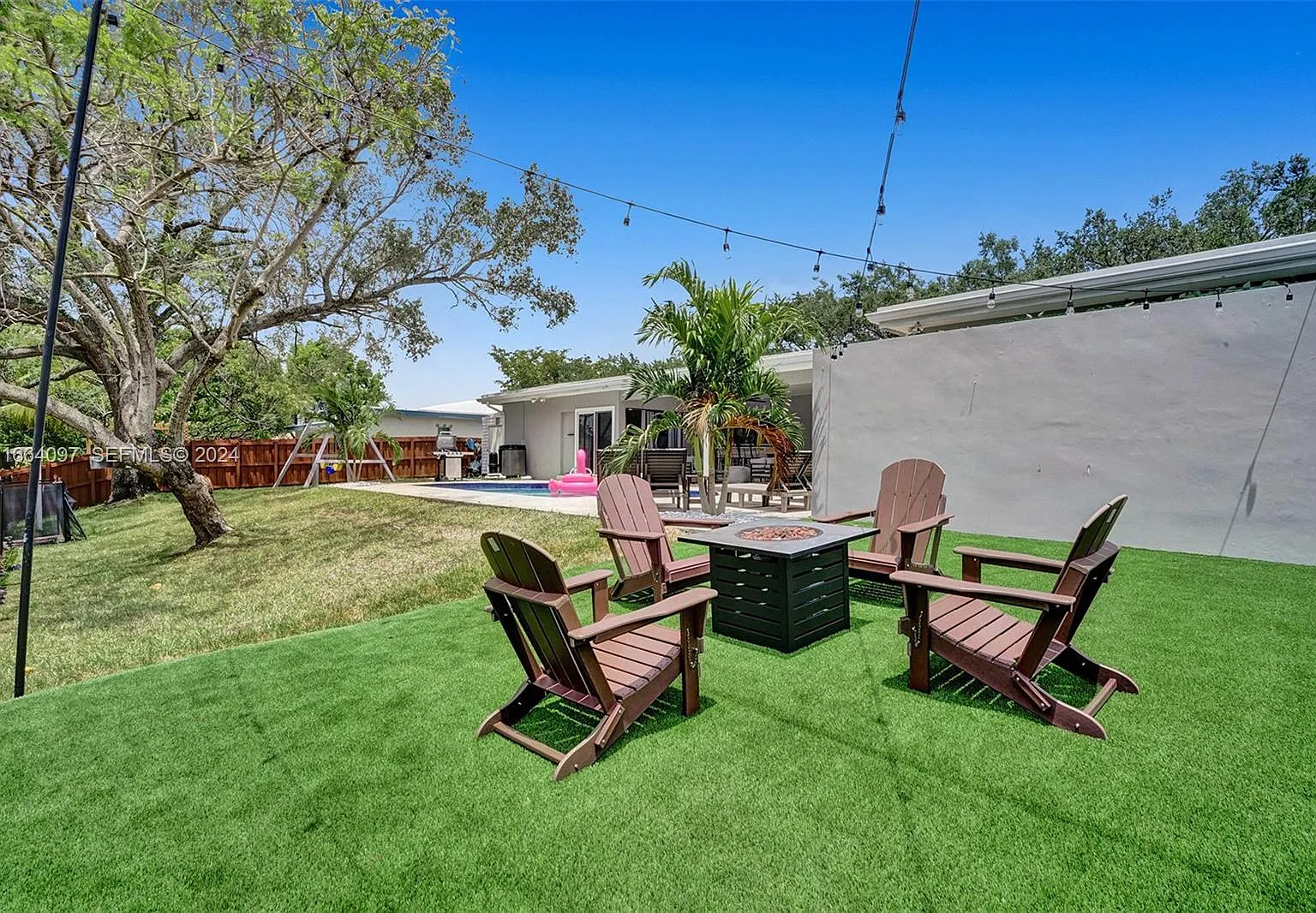 6 bed, 3100 sqft, $8,950 — Photo 4