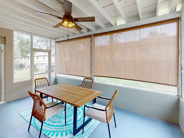 328 Slayton Ave — Photo 24