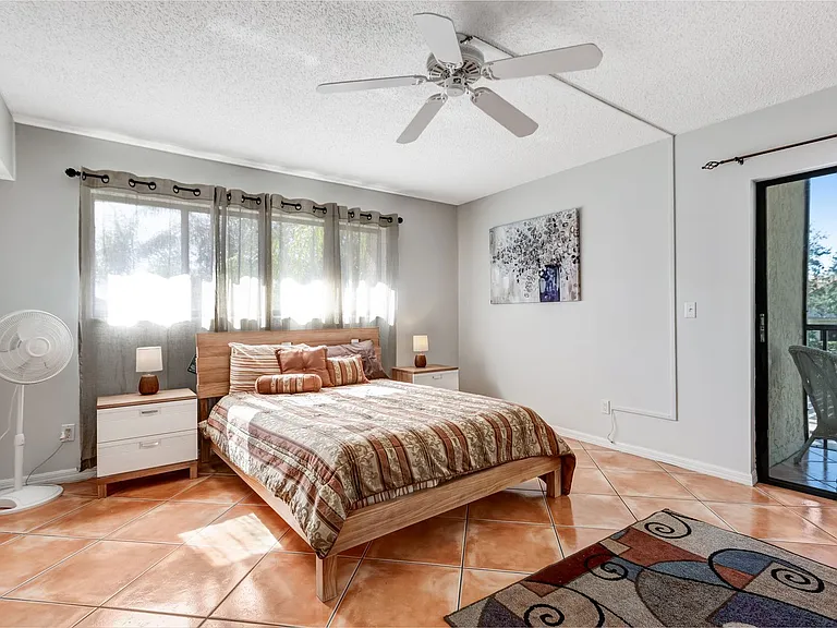 110 Cypress Way E #F8 — Photo 14