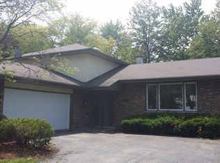 2831 Walnut Rd, Homewood, IL 60430