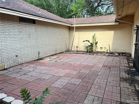 3rd image of 3208 Scenic Way Ave