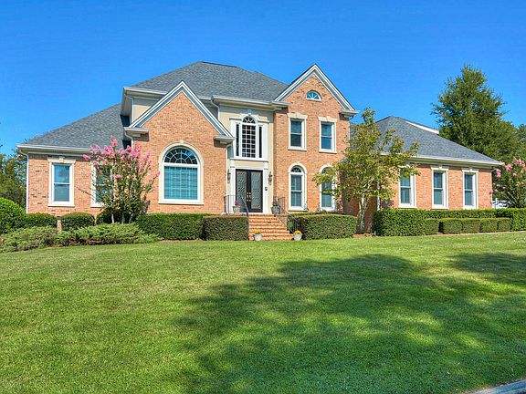 3rd image of 612 Medinah Dr