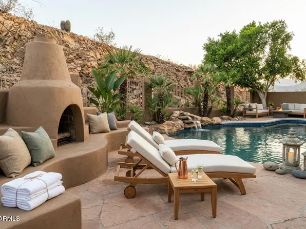 315 E GLENHAVEN Drive, Phoenix, AZ 85048