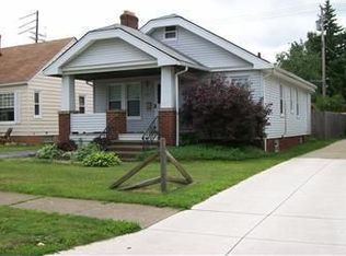 3711 Maplecrest Ave, Parma, OH 44134