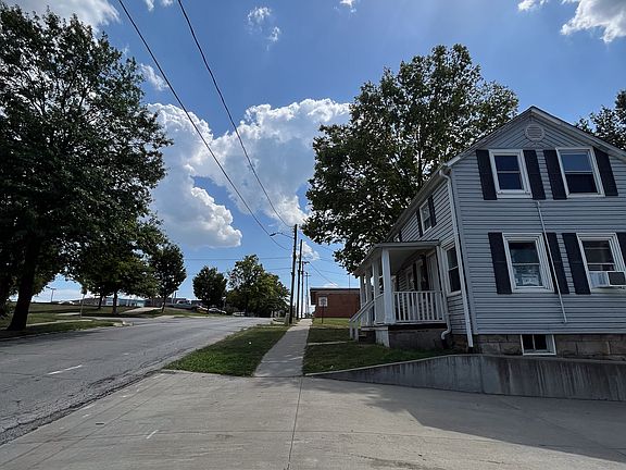 2nd image of 206 S Washington Ave #A
