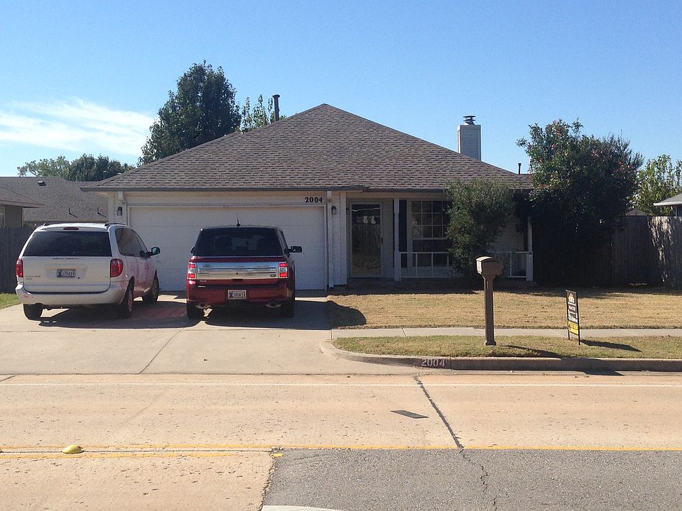 1st image of 2004 Beaumont Dr