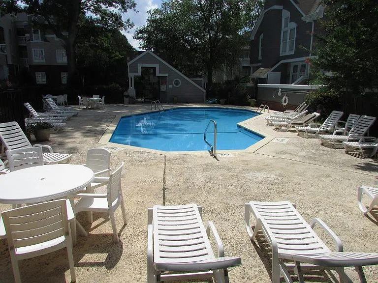 1001 Brighthurst Dr #101 — Photo 21