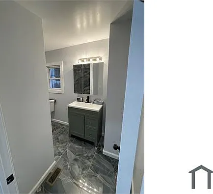 3 bed, 2000 sqft, $2,900 — Photo 3