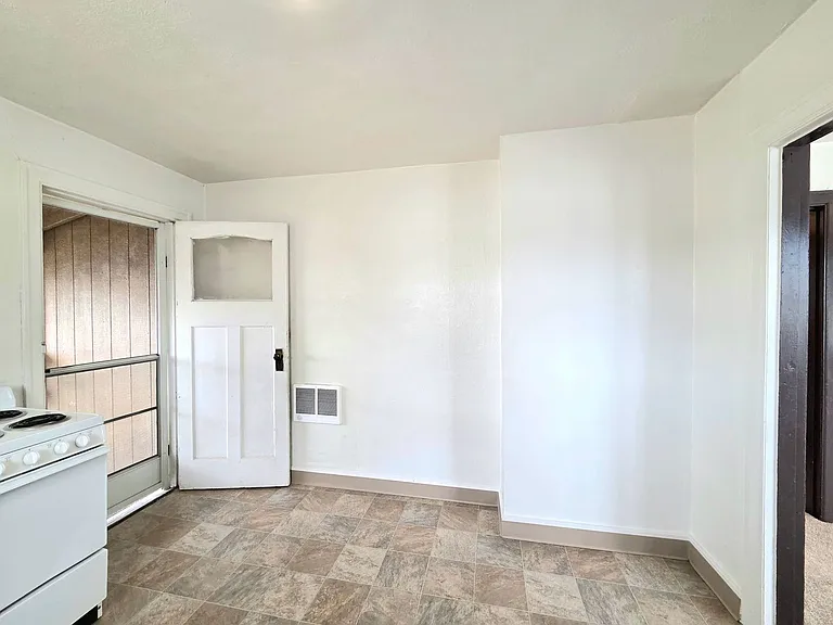 401 Methow St — Photo 13