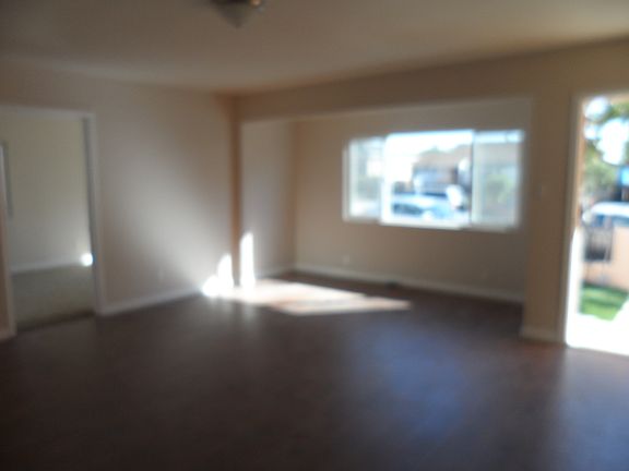 2nd image of 1323 W 118th St
