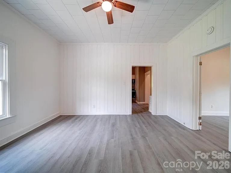 720 S Main St — Photo 10