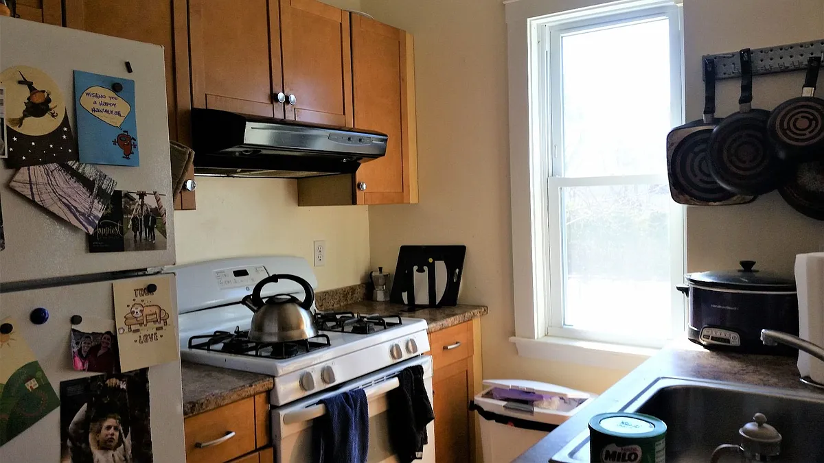 Building Photo - 24 Cherry St #1B