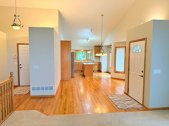 4th image of 4813 Moon Lake Cir