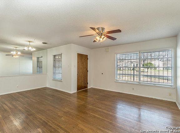 3rd image of 2406 W Huisache Ave