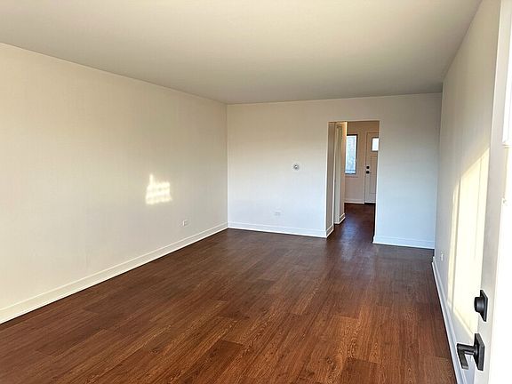 5th image of 222 S Tryon St #6