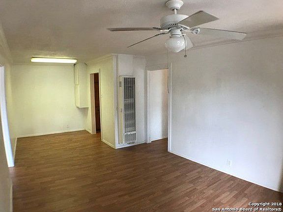 3rd image of 469 Menlo Blvd