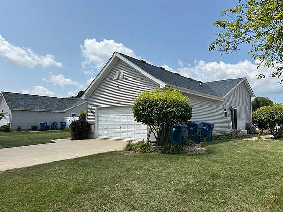 3rd image of 1573 Stefanie Ln