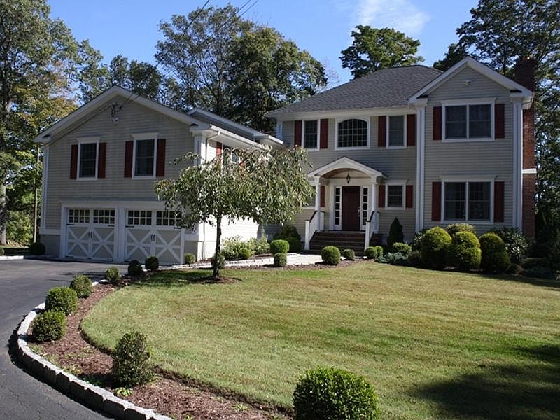 Cranbury Colonial