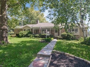 16 Liberty Blvd, Phillipsburg, NJ 08865