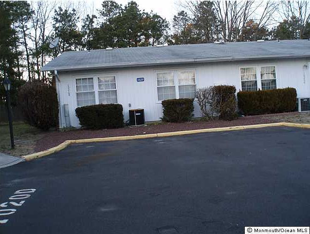 1st image of 1020 Aberdeen Drive #D
