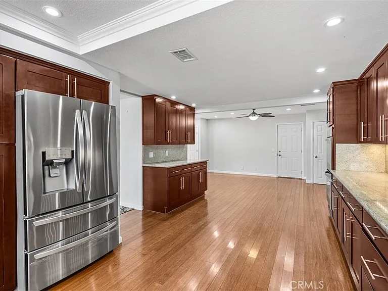 22516 Lake Forest Ln — Photo 9