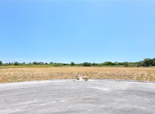2062 Botts Dr, Salado, TX 76571