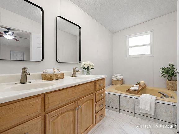 5th image of 2081 Mistletoe Ct