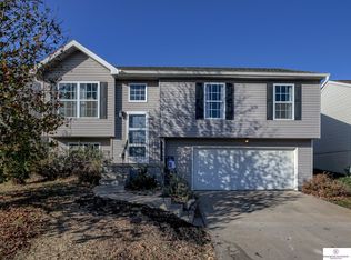 7008 N 88th St, Omaha, NE 68122