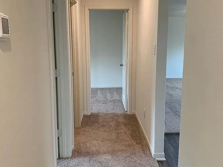 108 N Allington Cir — Photo 19