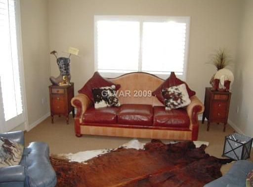 3rd image of 945 Tafalla Ct