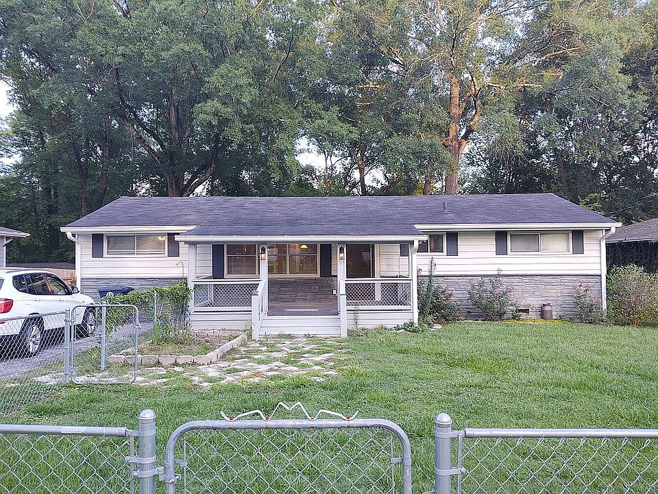 1st image of 722 S Lovell Ave