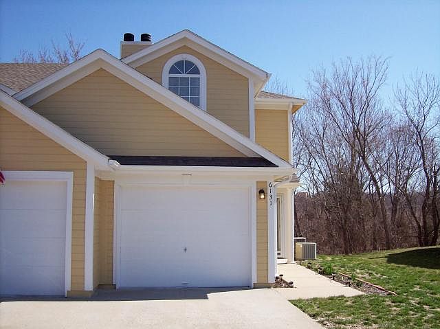 1st image of 6131 NE Moonstone Ct