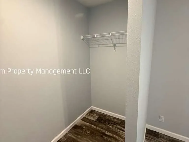 7040 Hilton Dr — Photo 7