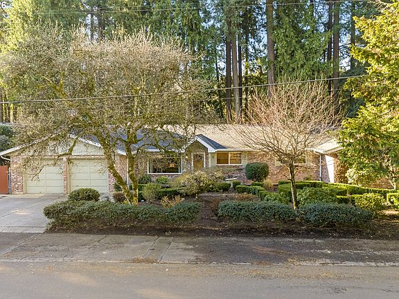 2nd image of 4520 Calaroga Dr