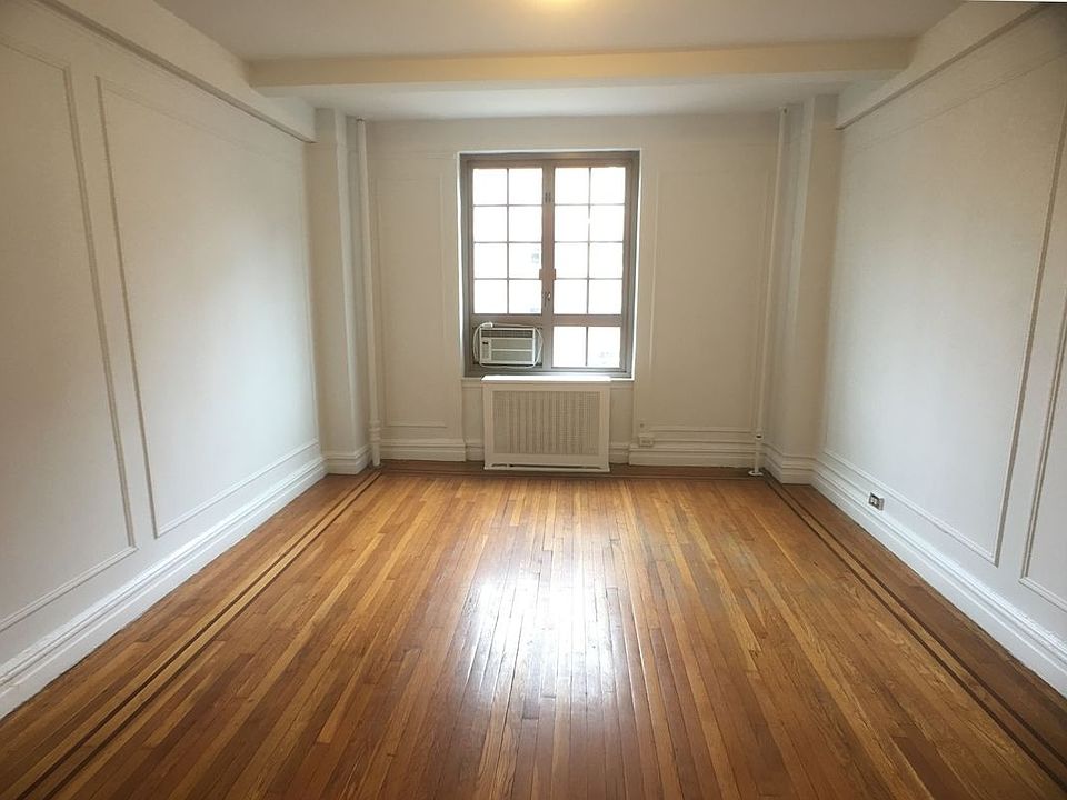 1st image of 208 W 23rd St APT 804
