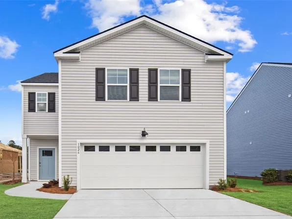 1033 Lakes Blvd, Brunswick, GA 31525