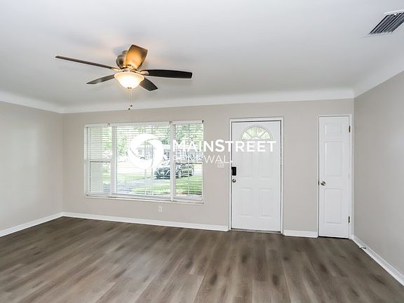 4th image of 11373 116th Ave N