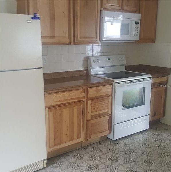2nd image of 4810 Mirage Ave