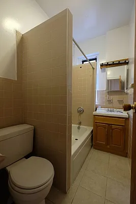 Rented by Keller Williams NYC | media 32