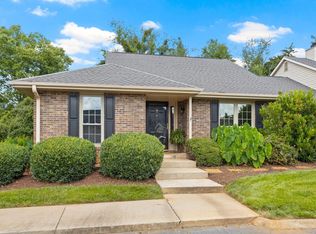 75 Forest Lake Dr, Simpsonville, SC 29681