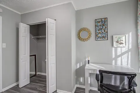 307 Hamilton St — Photo 2