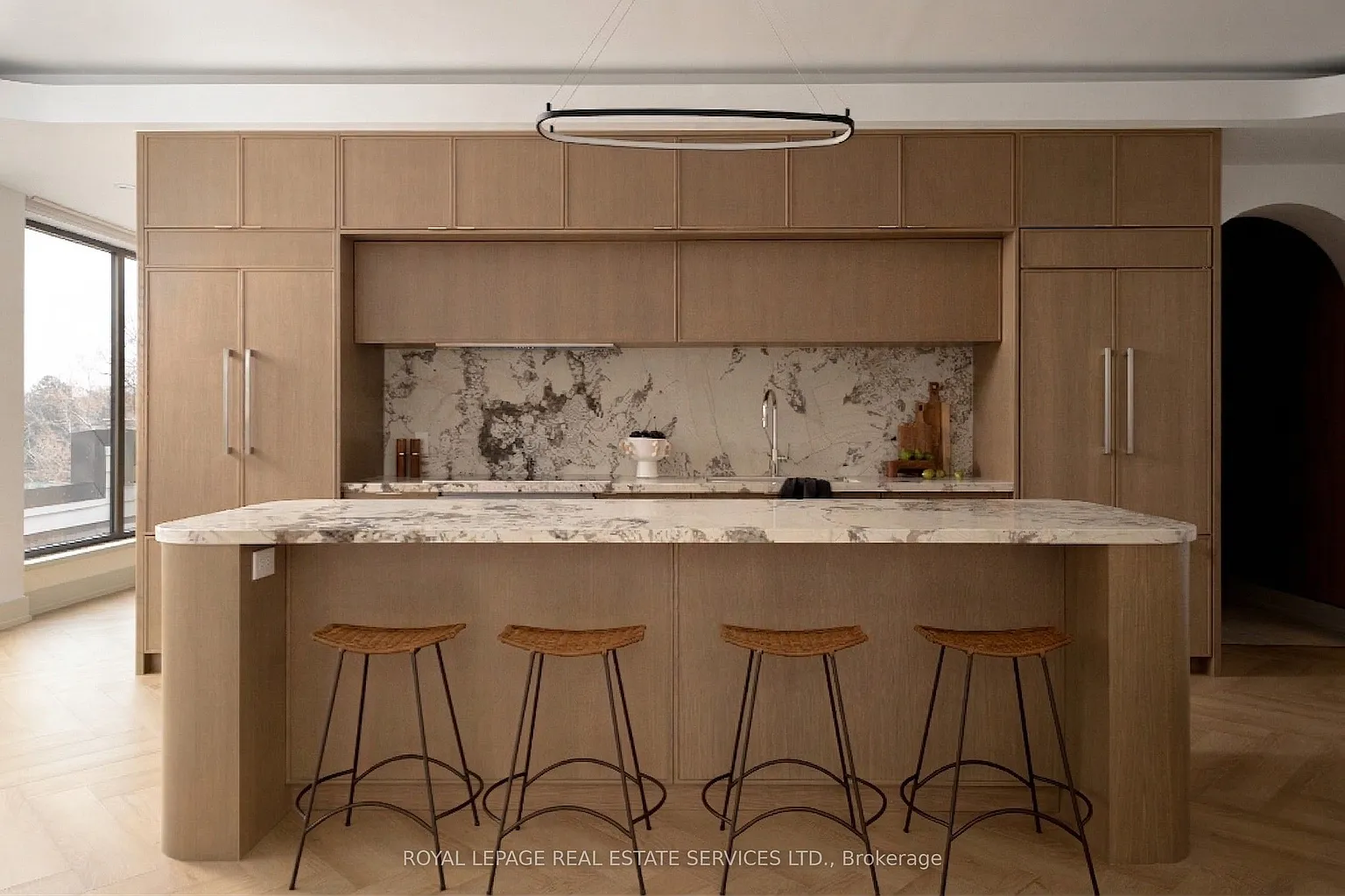 32 Rowanwood Ave #4 photo 1