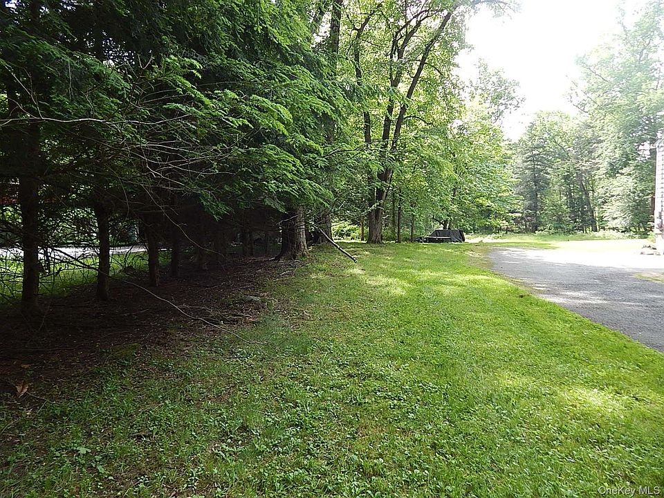 1st image of 15 River Rise Road