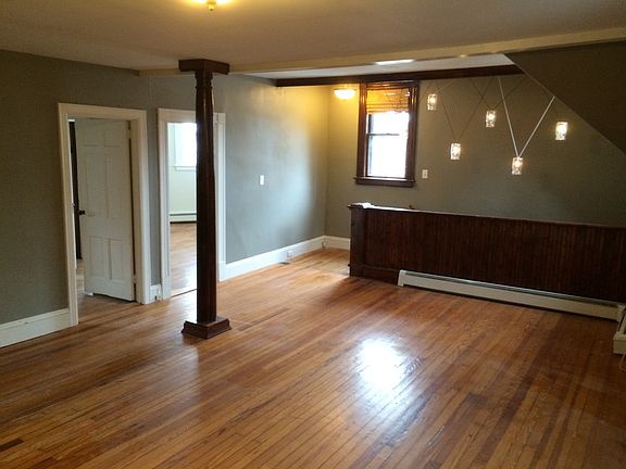 2nd image of 38 Kenyon St #3