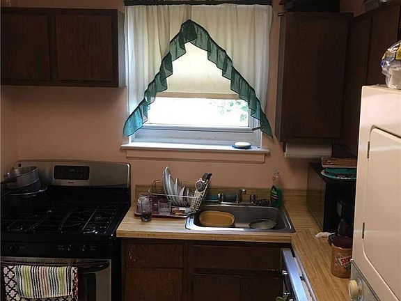 3rd image of 261-55 Langston Ave #B