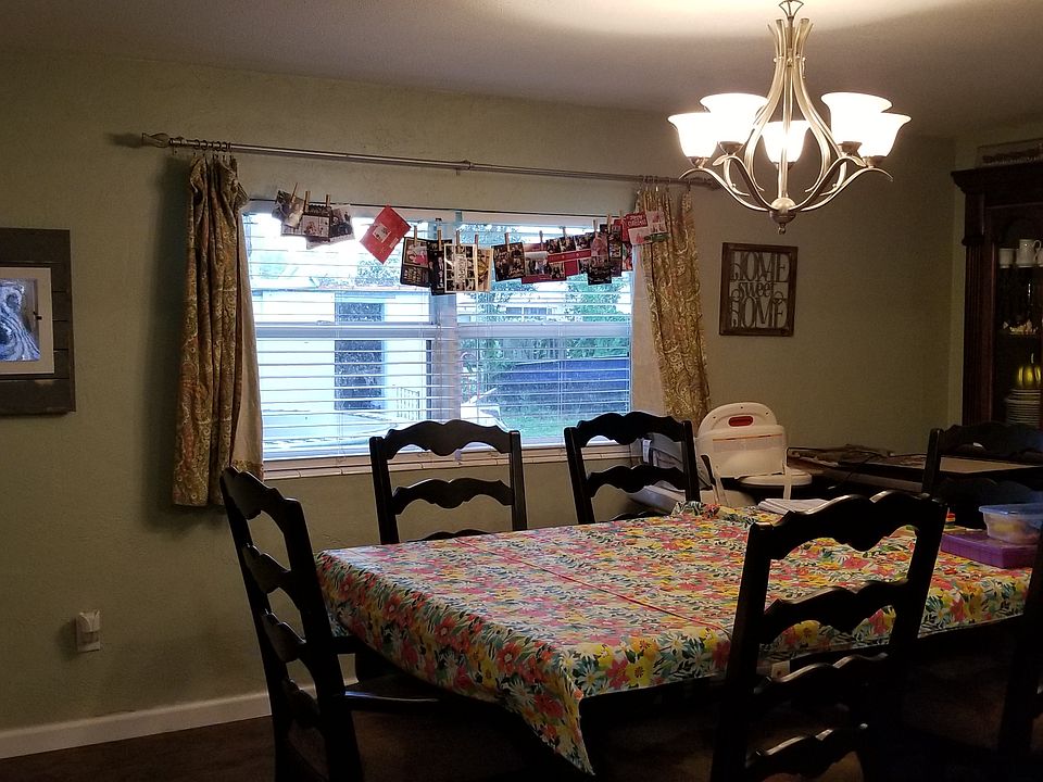 1st image of 914 Spanish Ln