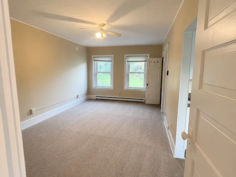 4373 Braddock Ave NE #6 — Photo 1