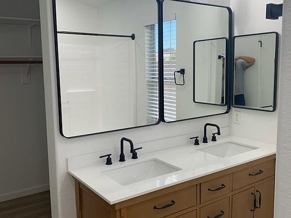 3rd image of 3618 W Saguaro Park Ln