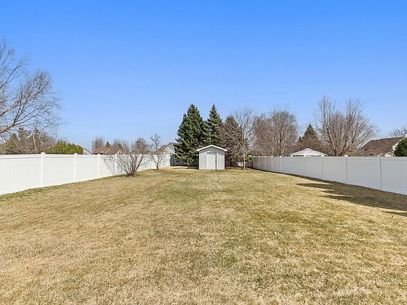 3rd image of 7297 Whitehall Rd