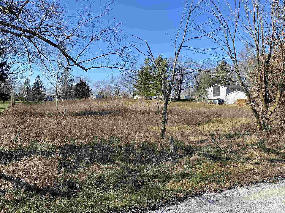 2nd image of 5833 N Blue Lake Rd